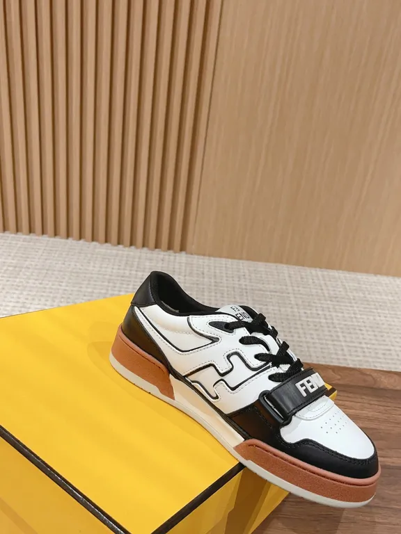 Fendi Shoe 